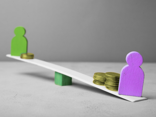 Zwischen Bildung, Arbeit, Herkunft und Zuschreibung:  Soziale Ungleichheit, Klassismus und Anti-Asiatischen Rassismus zusammendenken